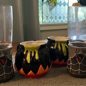 NWT Cauldron & Spider Halloween Hot n Cold Set 4 - 2 Ceramic - 2 Acrylic